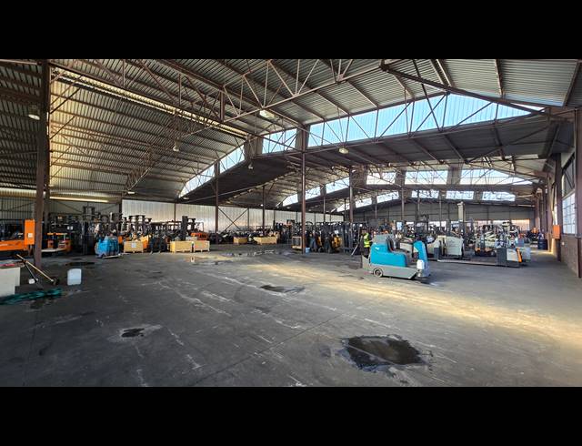 6,225M² WAREHOUSE FOR SALE IN CHLOORKOP